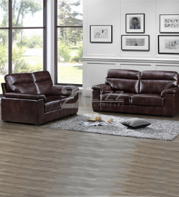 What are the steps to use a leather sofa?